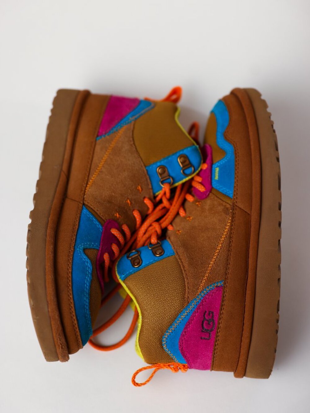 UGG Highland Heritage Hi Chestnut Multi Hiking Sneaker
